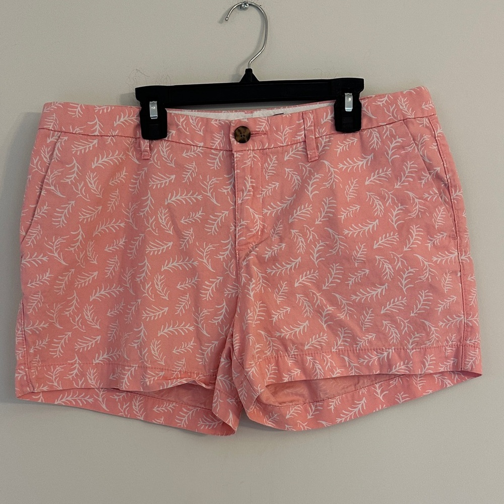 Old Navy Every Day Wear Pink White Shorts Women’s size 8